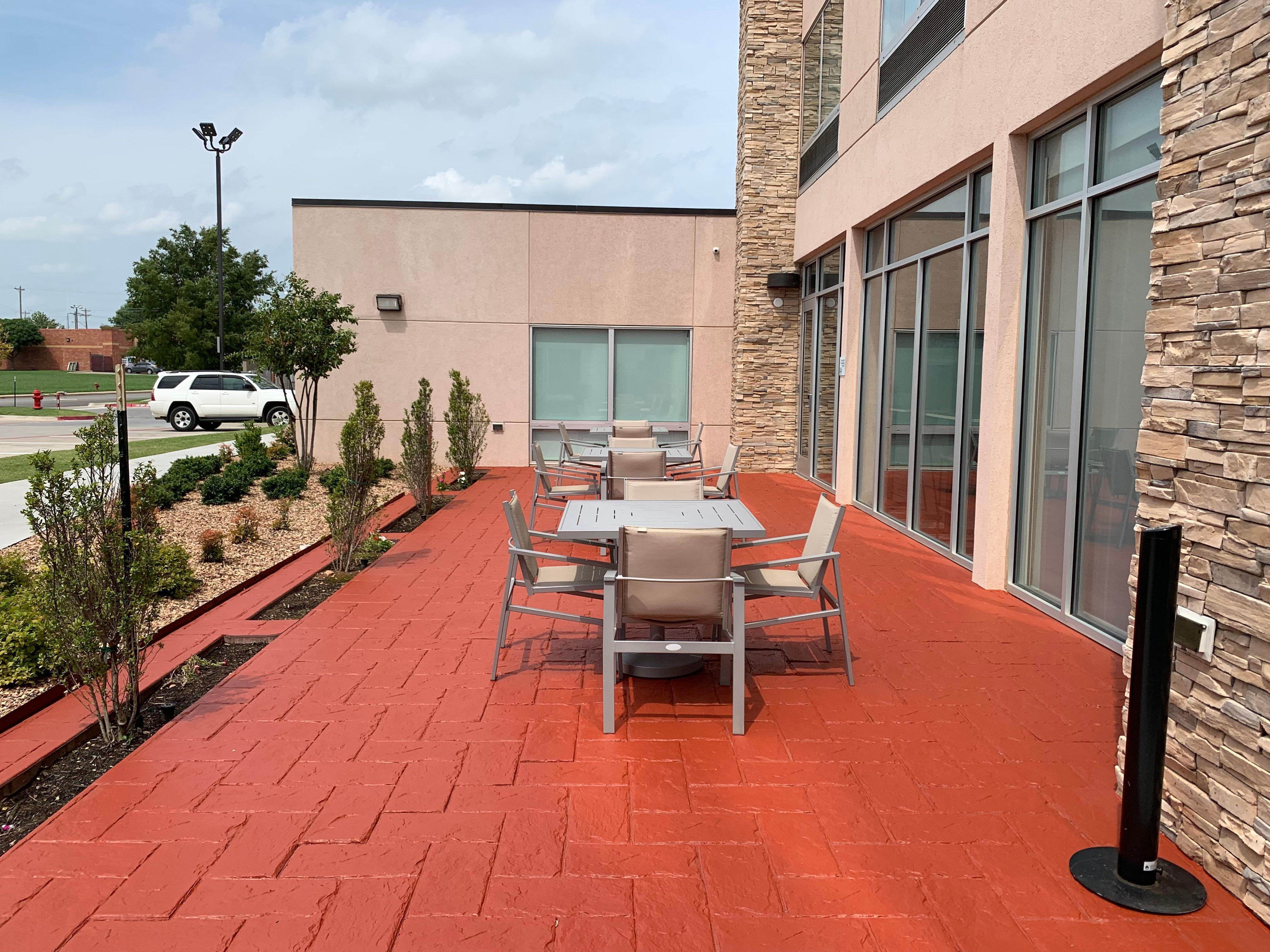 Holiday Inn Express & Suites Moore By Ihg Exteriör bild