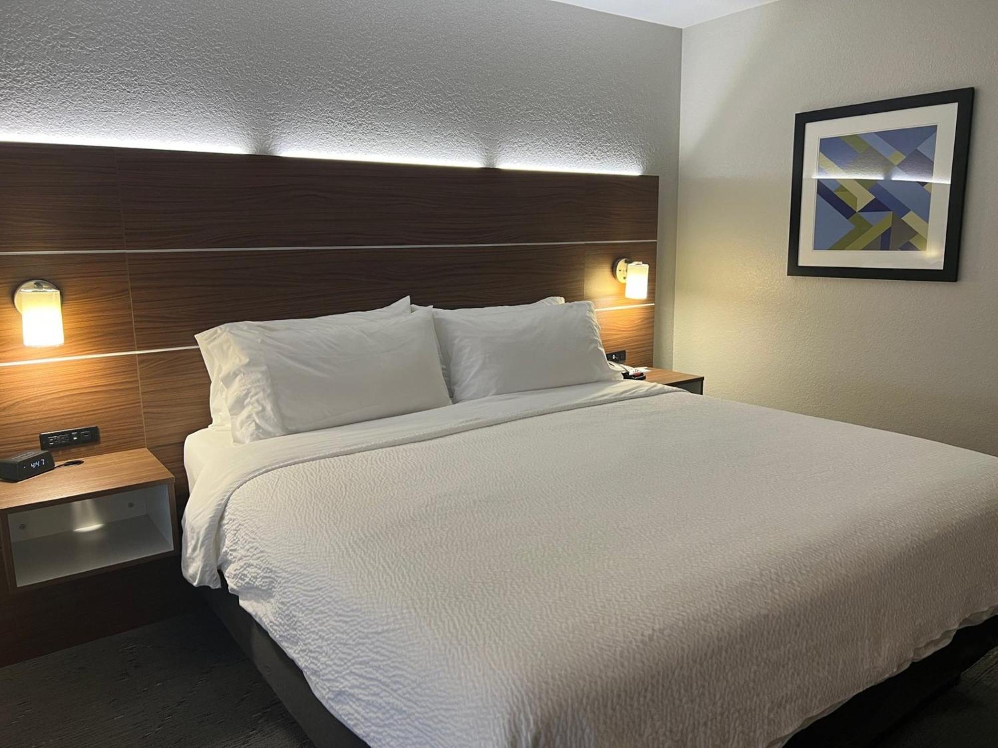Holiday Inn Express & Suites Moore By Ihg Exteriör bild