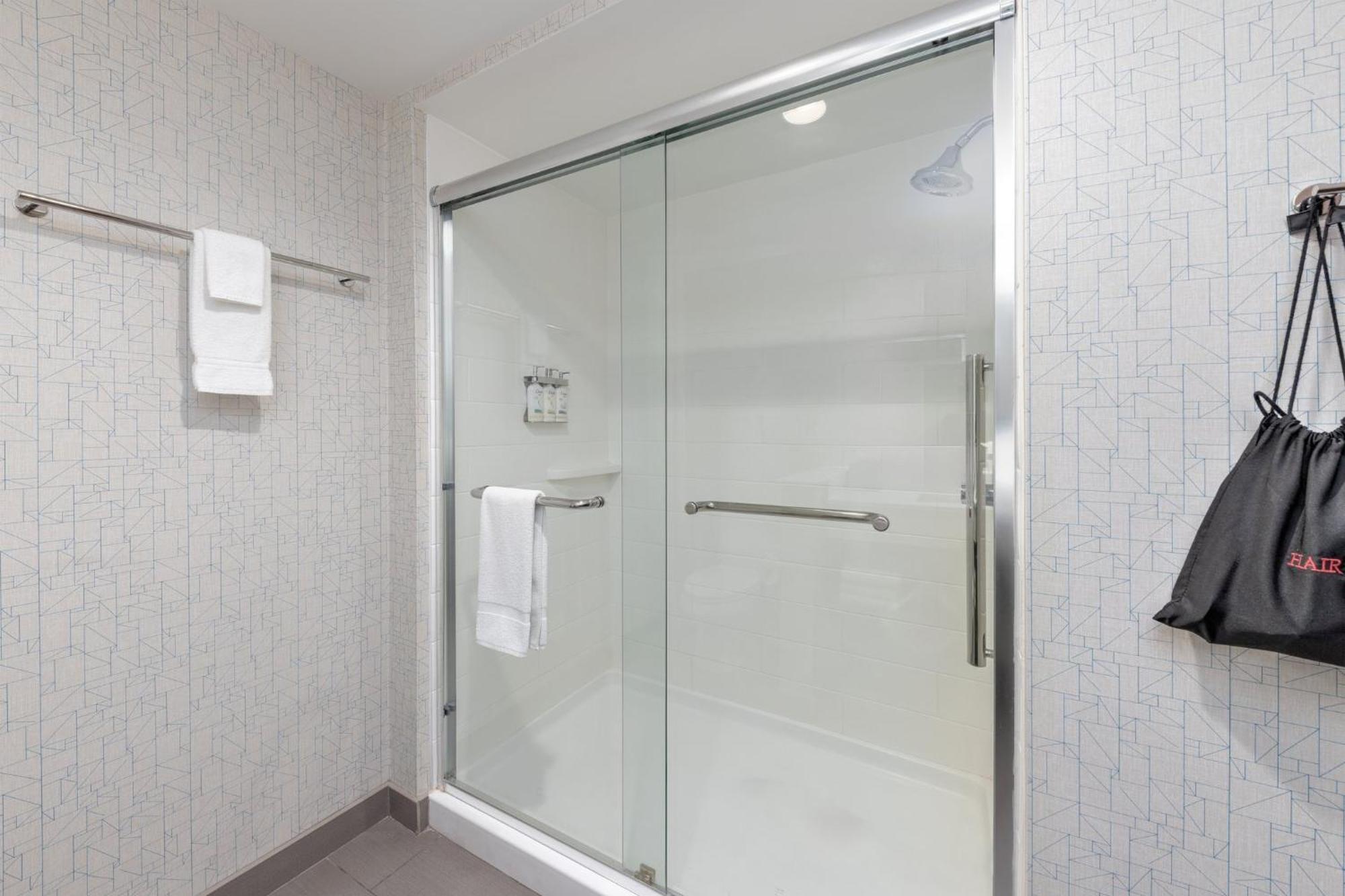 Holiday Inn Express & Suites Moore By Ihg Exteriör bild