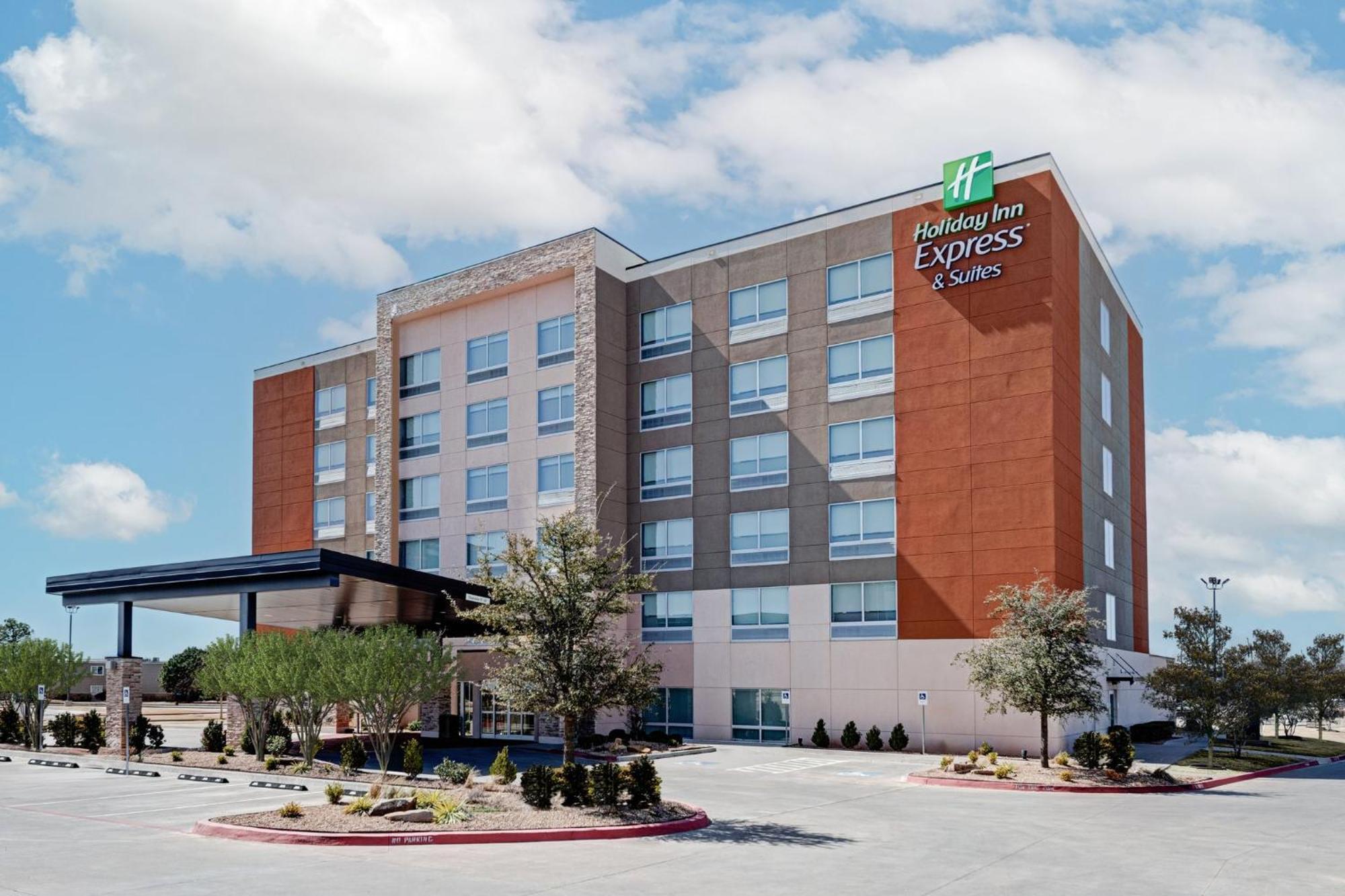 Holiday Inn Express & Suites Moore By Ihg Exteriör bild
