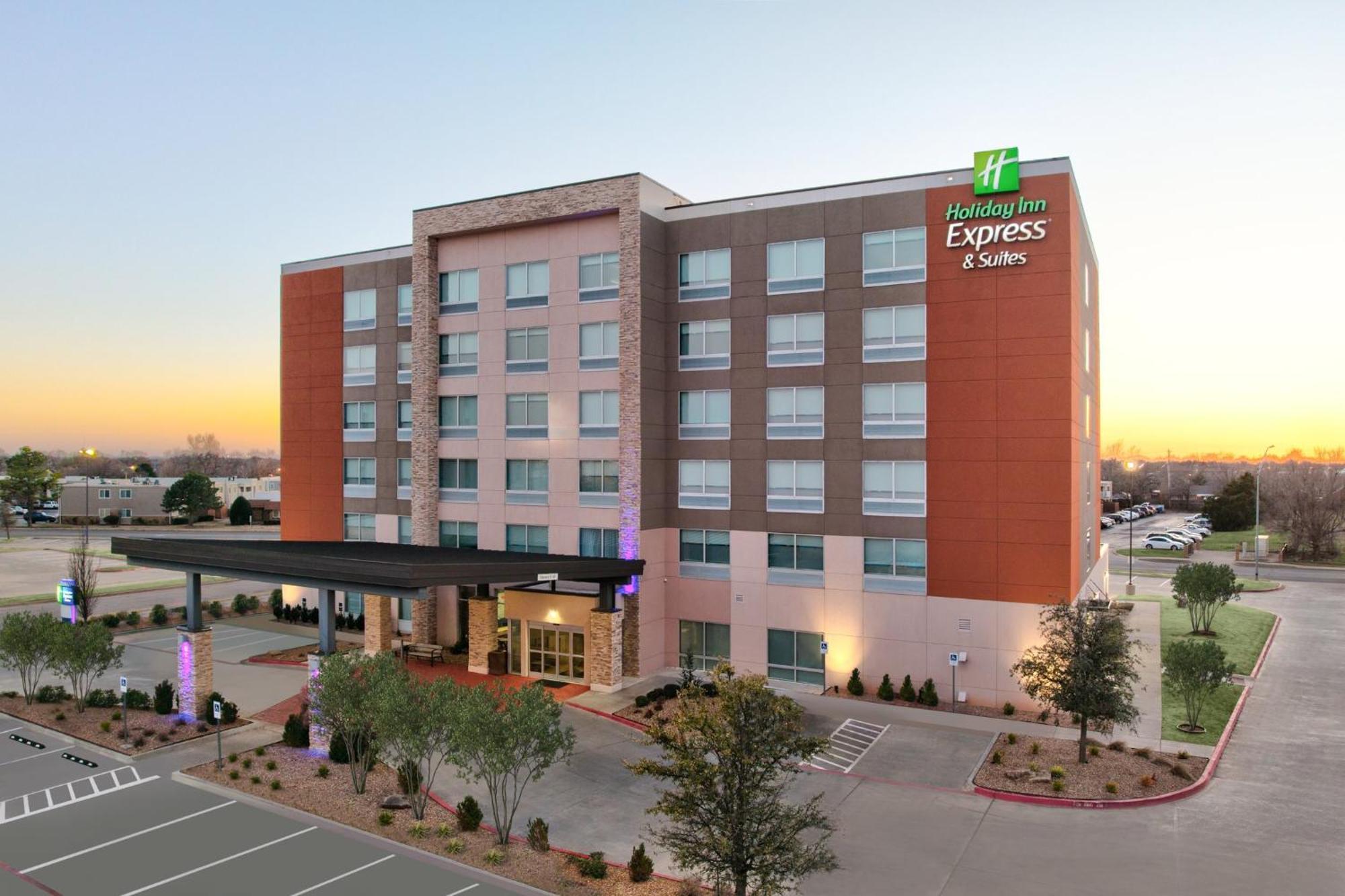 Holiday Inn Express & Suites Moore By Ihg Exteriör bild